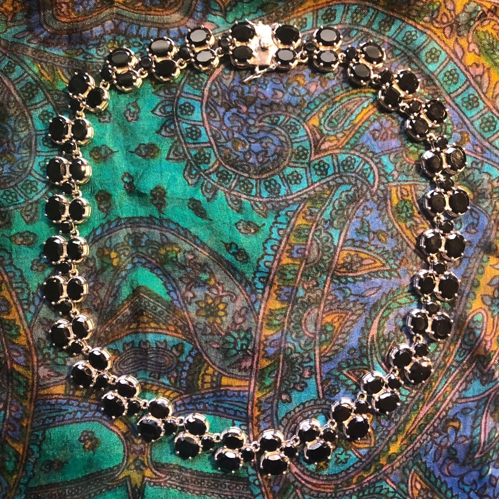 Black spinel SS necklace